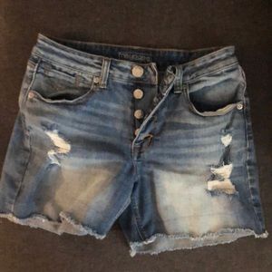 Maurice’s distressed jean shorts